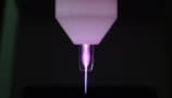 Helium microplasma jet device